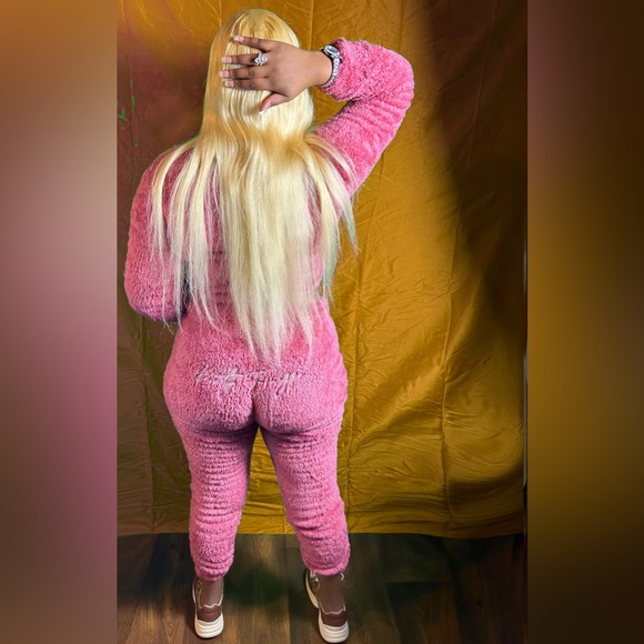 FUR TWO PIECE SET - Picture 4 of 4